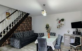 House Apartment Minerilor